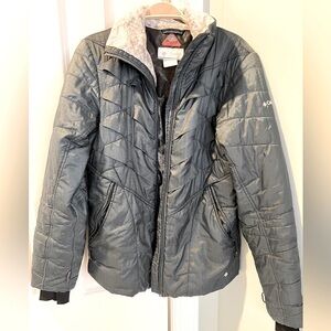 Women’s Columbia Omni-Heat puffer jacket.  Lightweight/ Versatile/ all weather